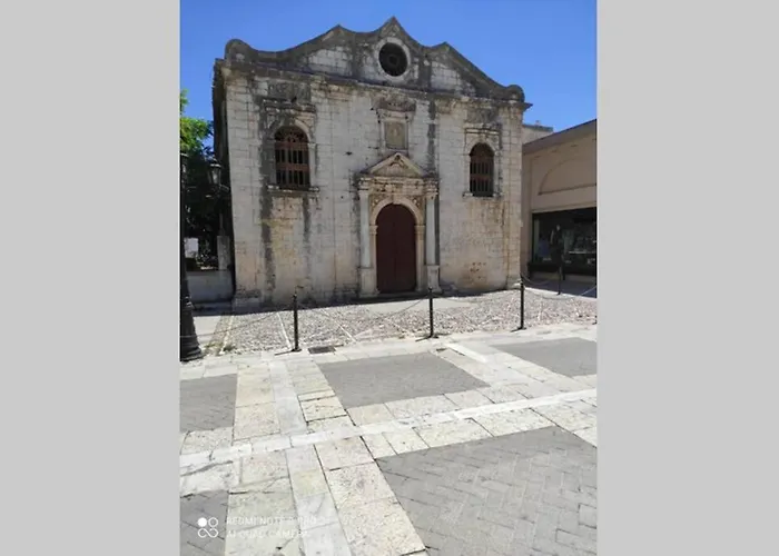 Lefkas Central